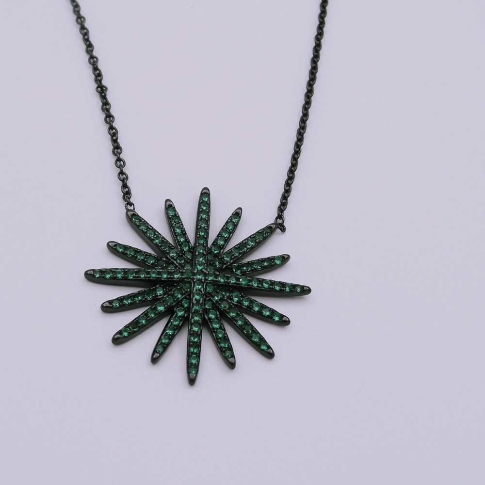 Brand new star neckless with green pave